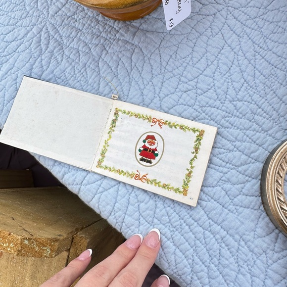 Vintage Christmas Carols Booklet - Picture 4 of 4